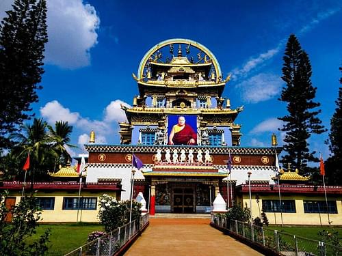 Visit the Golden Temple (Namdroling Monastery)