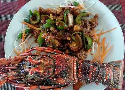 Enjoy seafood delicacies