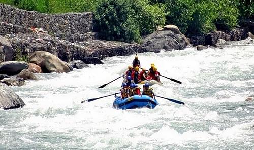 Rafting in the Parvati River