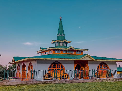 Visit Baba Reshi Shrine