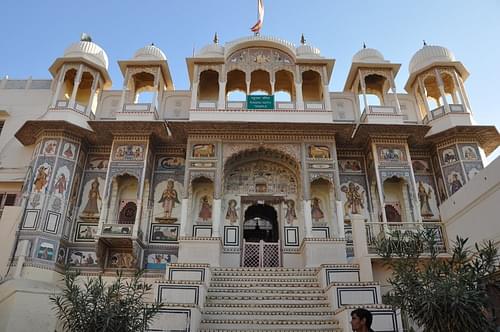 Raghunath Temple and Maharaja Jaipur Palace