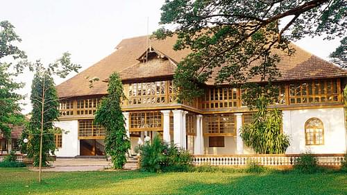 Visit the Bolgatty Palace and Island Resort