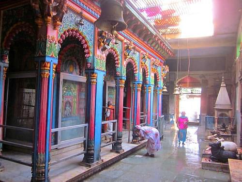 Nageshwarnath Temple
